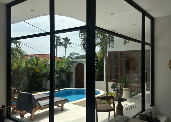 Villa Sarajevo 3br In Pererenan Canggu
